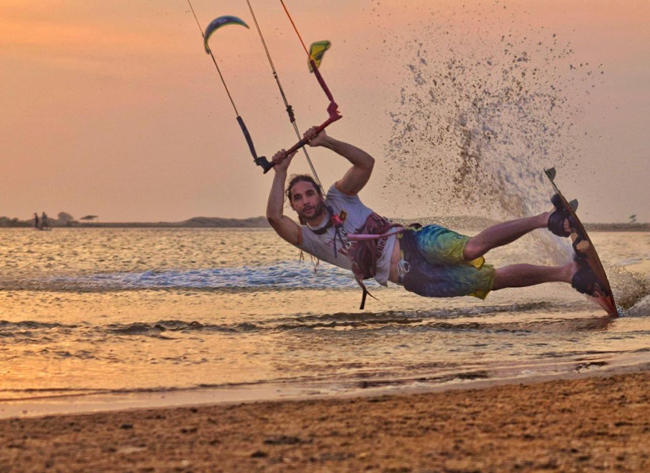 Готель Kitesurfing Lanka Калпітія Екстер'єр фото