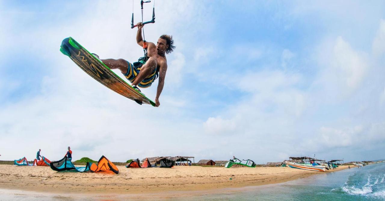 Готель Kitesurfing Lanka Калпітія Екстер'єр фото